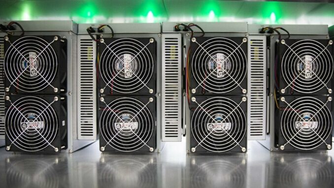 Bitcoin Miner Survey Proposal to be Up for Comment Tyler Spalding, CEO / Co-Founder, Flexa, 2Chainz and Zack Seward, Deputy Editor-in-Chief, CoinDesk